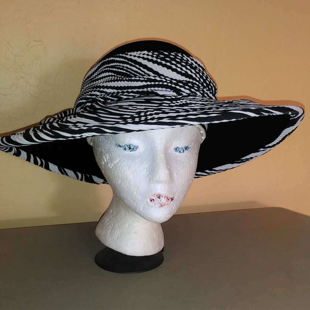 Dramatic - Black & White Hat